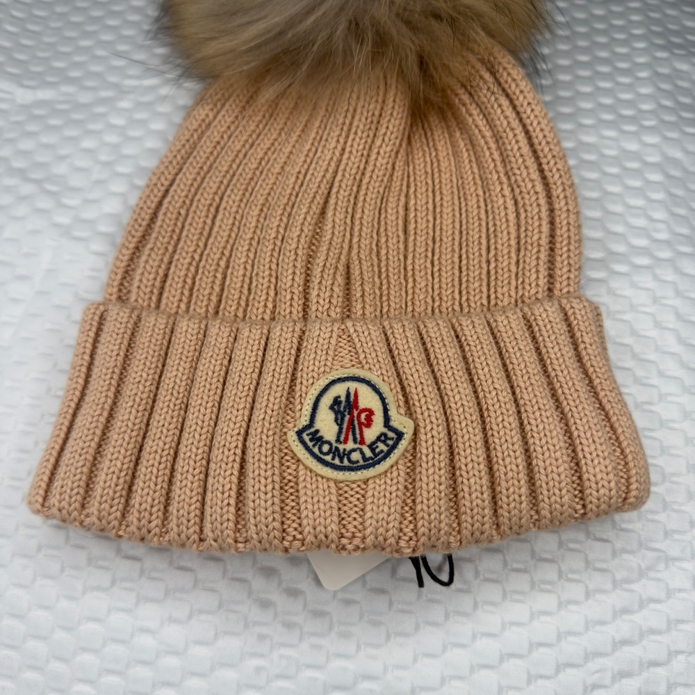 MONCLER WOMEN'S LIGHT BROWN RIBBED KNIT BEANIE W/ POM POM -SAME DAY SHIP - Picture 6 of 6